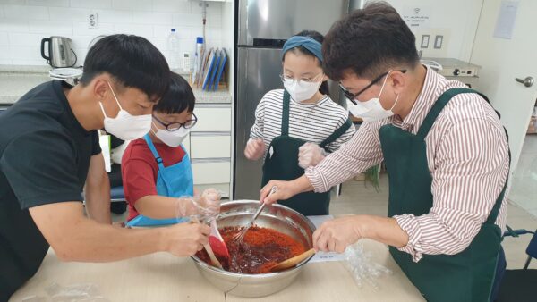 전통음식요리체험(1001우리밀고추장만들기)